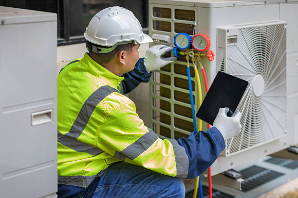 Professional Hvac technician working in Bailey, CO